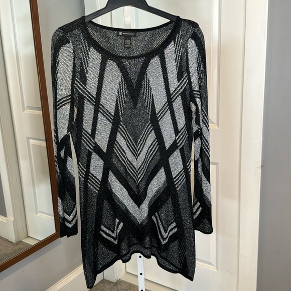 INC Black Silver Shark Bite Tunic Knit Sweater Geometric Print Holiday Large - Picture 2 of 12